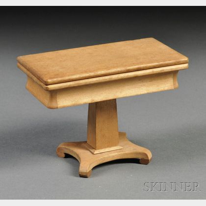 Miniature Classical Maple Games Table
