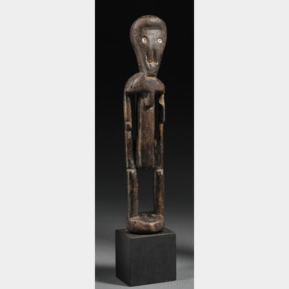 Shiluk Carved Wood Figure