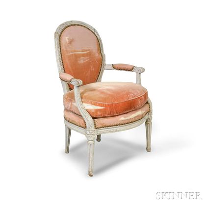 Louis XVI-style White-painted and Carved Fauteuil