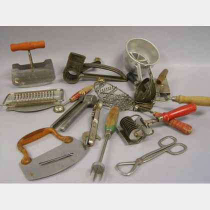 Sold at Auction: Lot of Vintage Kitchen Utensils