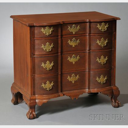 Diminutive Chippendale Mahogany Block-front Chest of Drawers