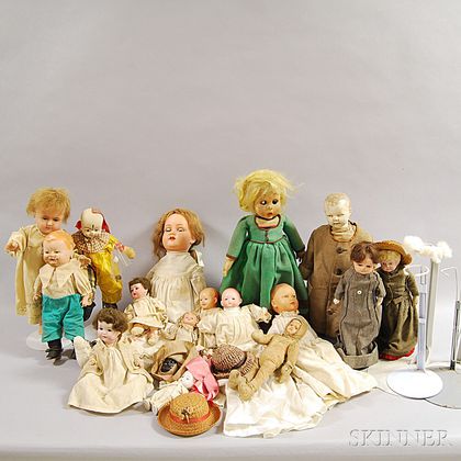 Large Group of Assorted Dolls