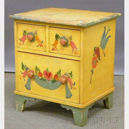 Small Peter Hunt-style Polychrome Paint-decorated Maple Three-drawer Chest