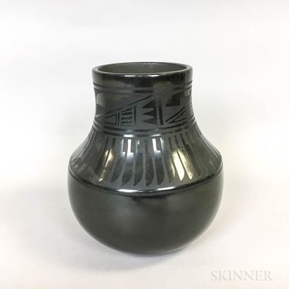Florence Naranjo Southwest Pottery Blackware Vase