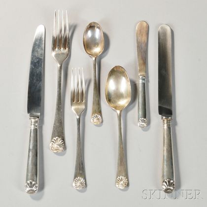 Thirty-two Pieces of Elizabeth II "English Shell" Pattern Sterling Silver Flatware