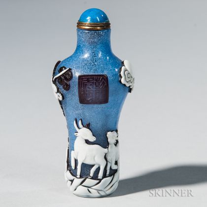 Blue Snowflake Peking Glass Snuff Bottle