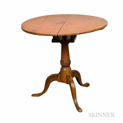 Chippendale Red-stained Maple Birdcage Tilt-top Tea Table