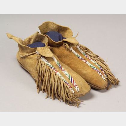 Southern Plains Beaded Hide Man's Moccasins