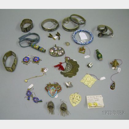 Group of Assorted Asian Jewelry