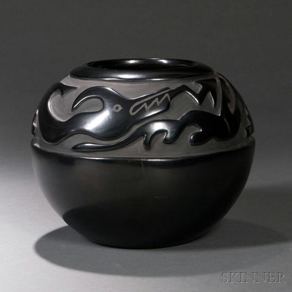 Margaret Tafoya Carved Black-on-black Pottery Bowl