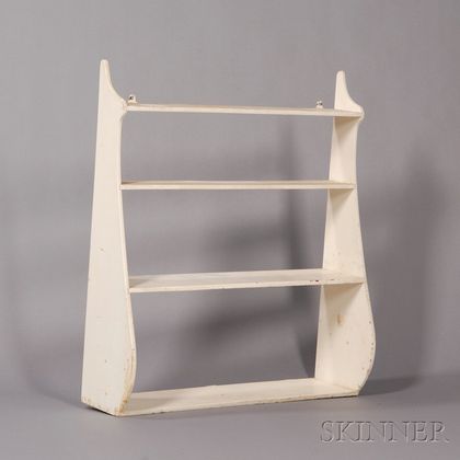 White-painted Dovetail-constructed Whale-end Shelf