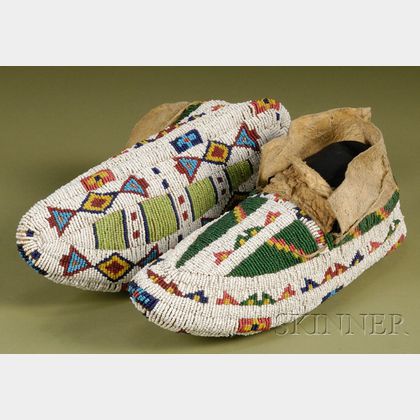 Central Plains Fully Beaded Moccasins