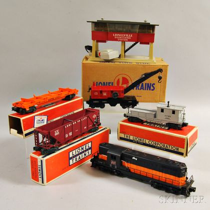 Lionel Train Diesel Freight Set #2235 and a #465 Sound Dispatching Station