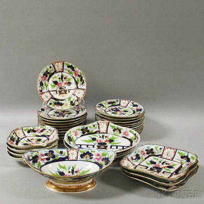 Approximately Thirty-one English Imari Palette Porcelain Tableware Items.
