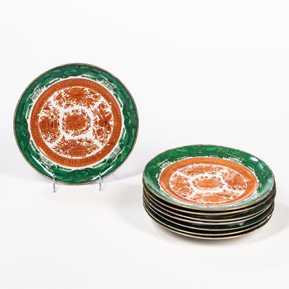 Eight Orange and Green Fitzhugh Export Porcelain Plates