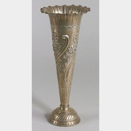 Edward VII Silver Trumpet Vase with Weighted Foot