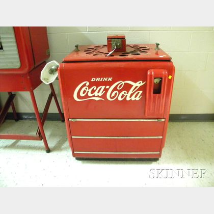 Coca-Cola Coin-op Top-serving Bottle Vending Machine