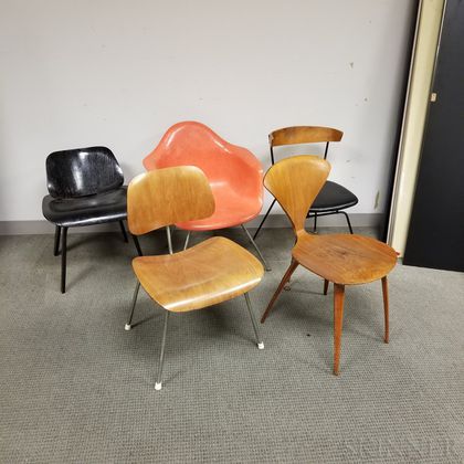 Five Mid-Century Modern Side Chairs. Estimate $100-200