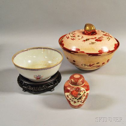 Three Pieces of Chinese Porcelain and a Carved Wood Stand
