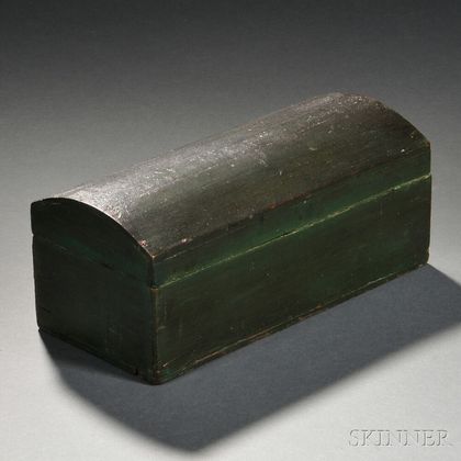 Shaker Small Green-painted Dome-top Box