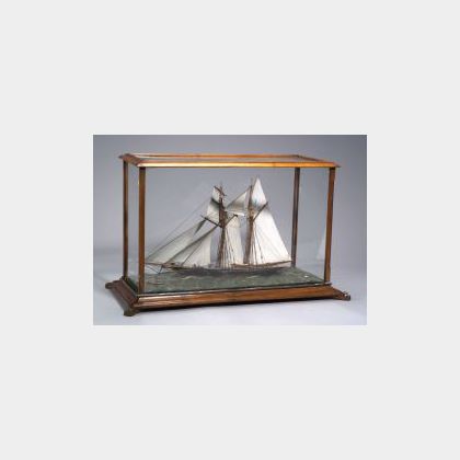 Cased Model of the Schooner Yacht Laura