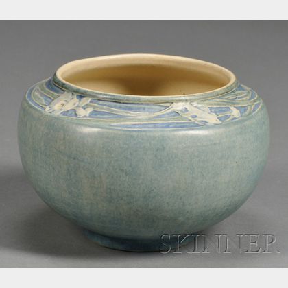 Newcomb Pottery Decorated Bowl