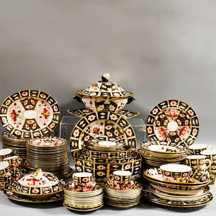 Group of Royal Crown Derby "Traditional Imari" Porcelain Dinnerware