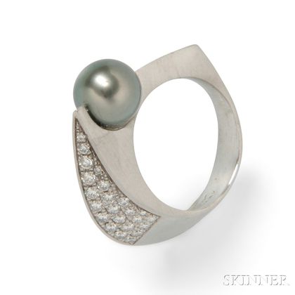 Platinum, Gray Cultured Pearl, and Diamond Ring