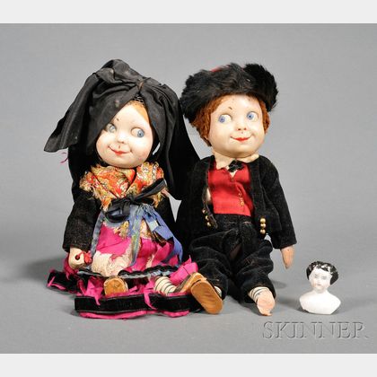 Pair of Hansi Dolls