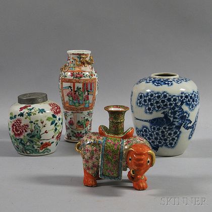 Four Pieces of Chinese Export Porcelain