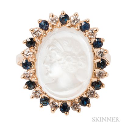 14kt Gold and Moonstone Cameo Ring