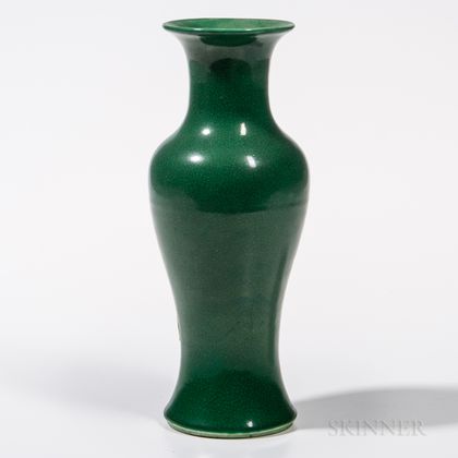 Small Crackled Apple Green-glazed Vase