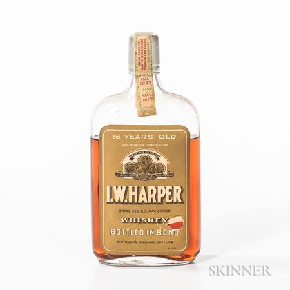 IW Harper 16 Years Old 1917, 1 pint bottle 