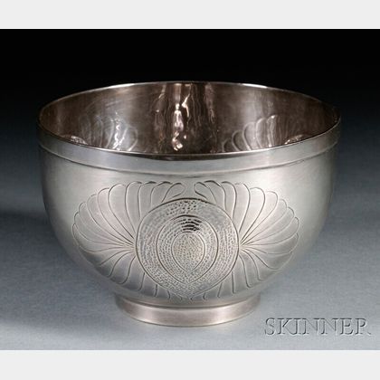 Henry Petzal Silversmith (1906-2002) Decorated Bowl