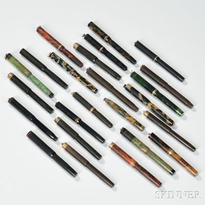 Twenty-four Ring-top Size Fountain Pens