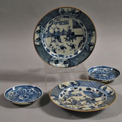 Four Pieces of Chinese Blue and White Porcelain