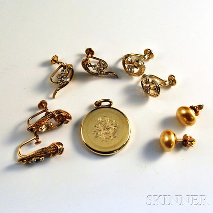 14kt Gold Locket and Four Pairs of Low-karat Earrings