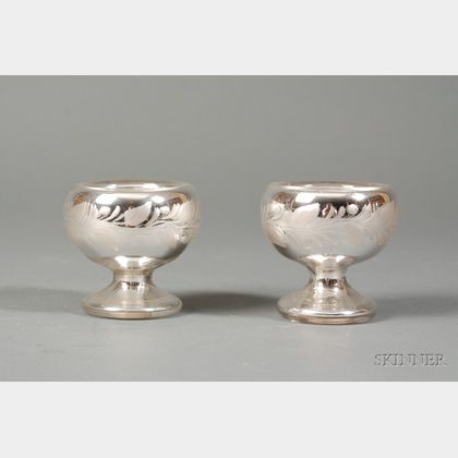 Pair of Silver Mercury Glass Master Salts with Engraved Foliate Decoration