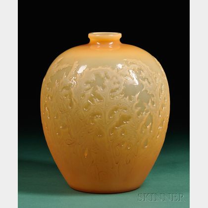 Rene Lalique Acanthes Vase
