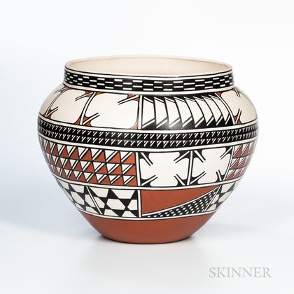 Contemporary Southwest Pottery Jar