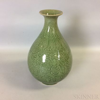 Crackle-glazed Celadon Ceramic Baluster-form Vase