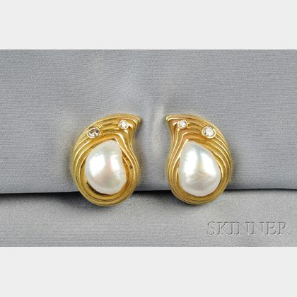 18kt Gold, Baroque Pearl, and Diamond Earclips, Christopher Walling