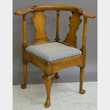 Queen Anne-style Tiger Maple and Maple Roundabout Chair with Upholstered Slip Seat