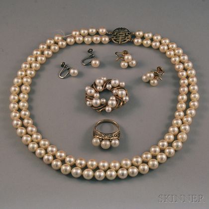 Small Group of Pearl Jewelry