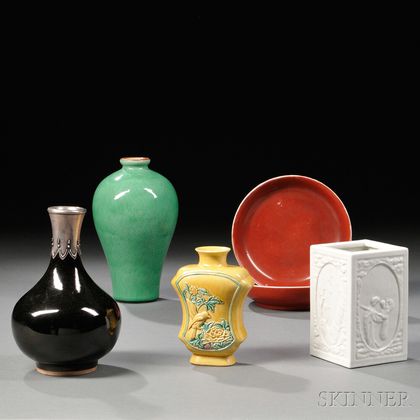 Six Monochrome Porcelain Items