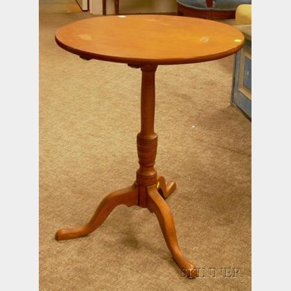 Country Pine and Maple Tilt-top Candlestand. 