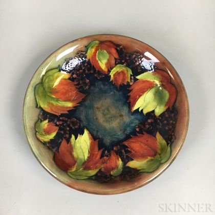 Modern Moorcroft Pottery Leaf and Blackberry Plate