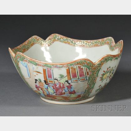 Pose Mandarin Cut-corner Porcelain Bowl