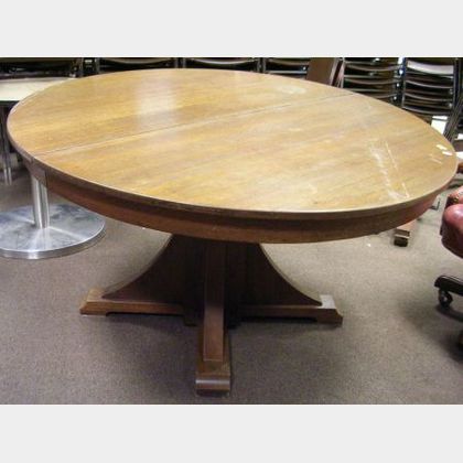 Stickley Brothers Arts & Crafts Oak Pedestal Dining Table