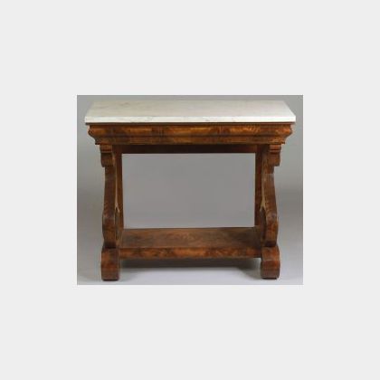 Classical Mahogany Veneer Pier Table